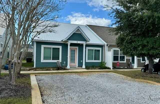 1004 15th St unit: 7 photos photos