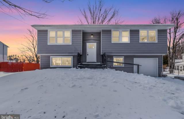 502 BLOOMFIELD DRIVE photos photos