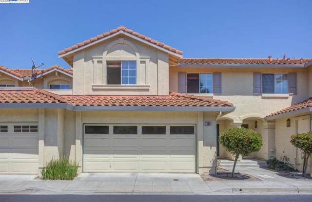 300 MeadowHaven way - 300 Meadowhaven Way, Milpitas, CA 95035