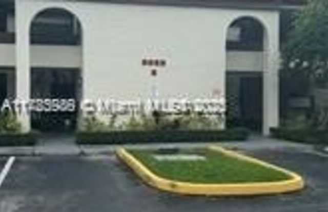 9080 SW 125 Ave - 9080 Southwest 125th Avenue, The Crossings, FL 33186