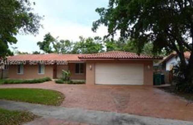 6895 Loch Ness Drive photos photos