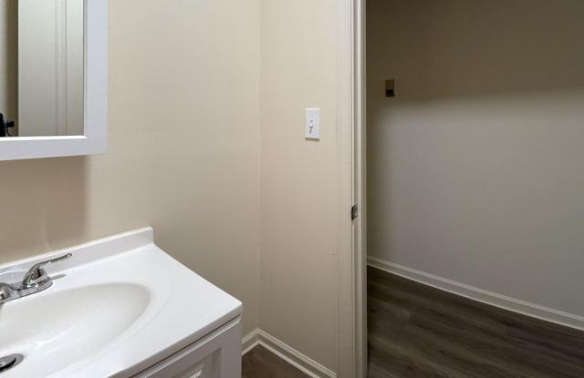 Cozy 3BR Home on Potter Street, Chester PA Gallery 4