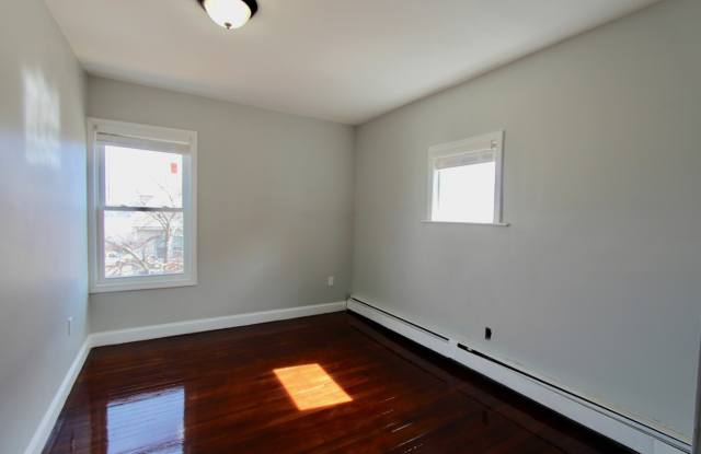 55 Estes Street Gallery 2