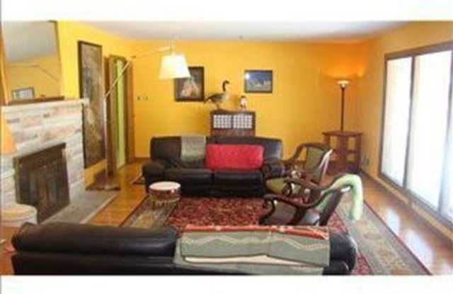 5215 Will Scarlet Ln Gallery 2