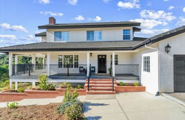 221 Appy Way photos photos