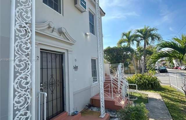 430 76th St photos photos