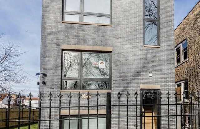 3822 W Huron Street photos photos