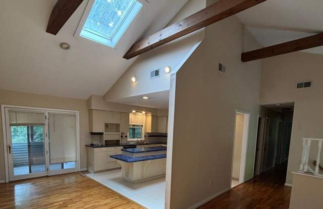 31 Old Hawleyville Road Gallery 4