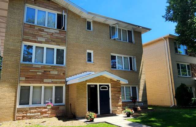 10431 S Keating Avenue unit: 4 photos photos