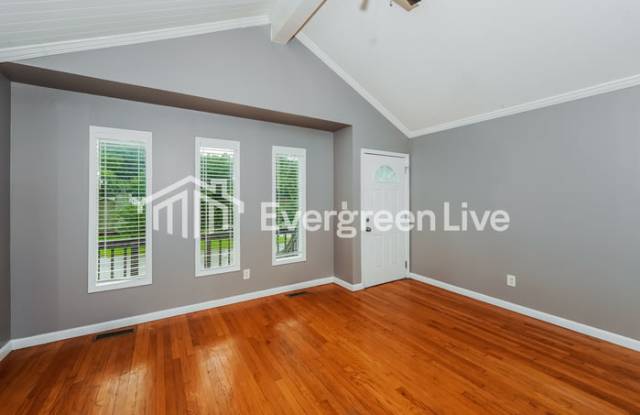 5555 Saddle Ridge Drive Gallery 3