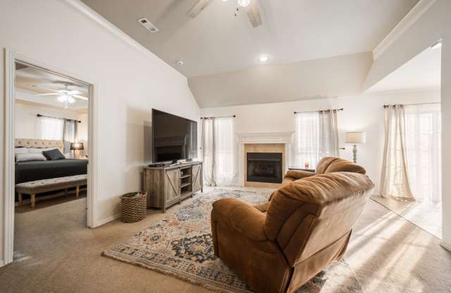 4357 Beacon Ct photos photos