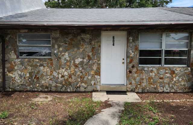 604 Denise Ave - 604 Denise Avenue, Sebring, FL 33870