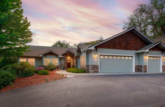 NW Grants Pass, Class, Style and Views!!! photos photos