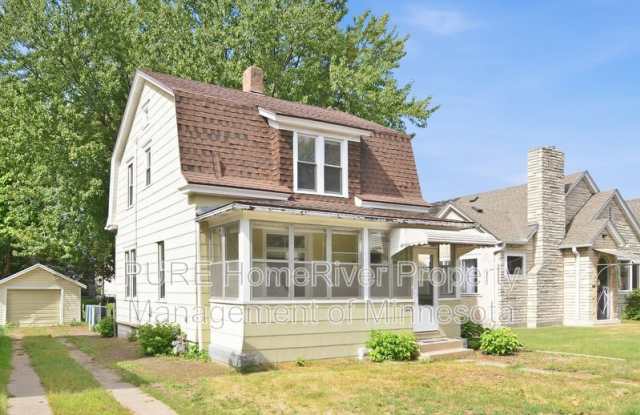1043 Matilda St Gallery 1