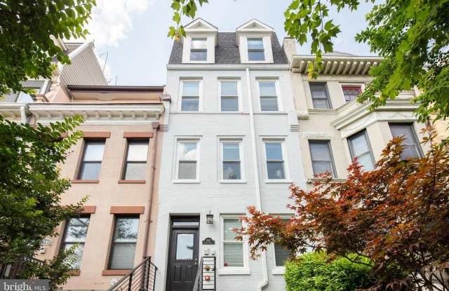 Stunning 2BR 2BA condo with deck in heart of it all! - 1447 Girard Street Northwest, Washington, DC 20009 Stunning 2BR 2BA condo with deck in heart of it all! - 1447 Girard Street Northwest, Washington, DC 20009