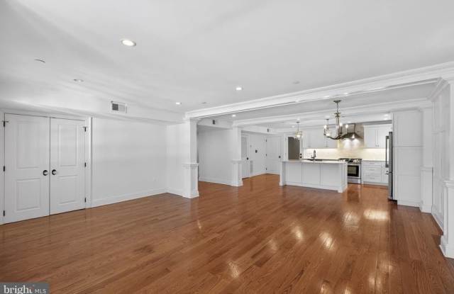 200 W WAYNE AVENUE photos photos