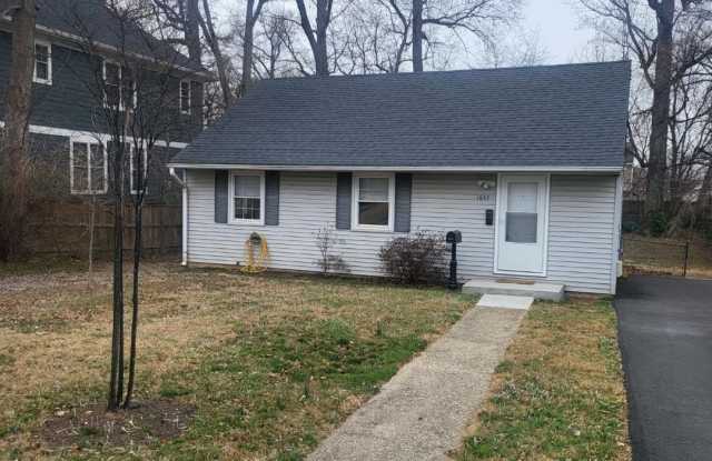1937 HILEMAN ROAD - 1937 Hileman Road, Pimmit Hills, VA 22043