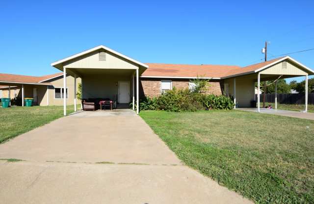 1615 Kelly Dr photos photos