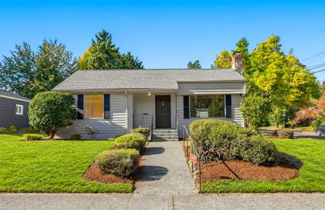 3Bd/1.75Ba Seattle Home Gallery 4