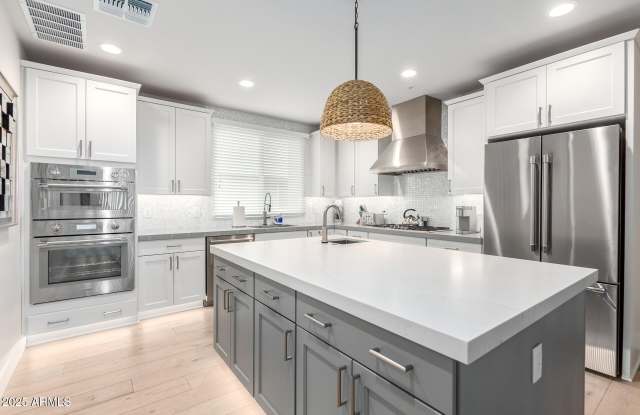 7550 E OSBORN Road unit: 1002 photos photos