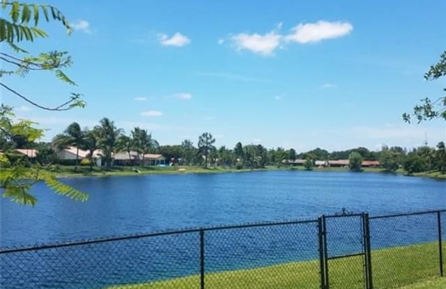 5621 SW 113th Ave - 5621 Southwest 113th Avenue, Cooper City, FL 33330