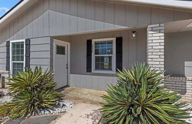 236 Glenbrook Gallery 1