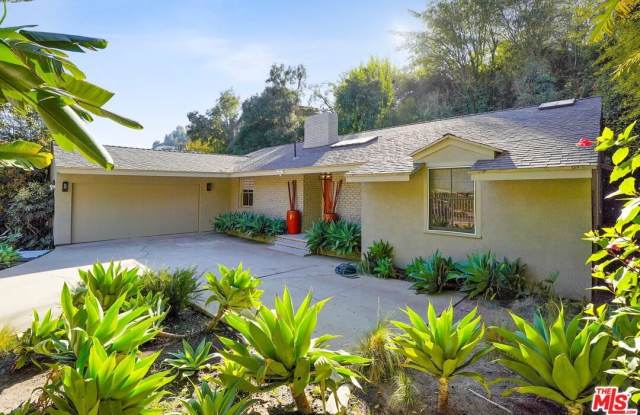 1323 Roscomare Rd - 1323 Roscomare Road, Los Angeles, CA 90077 1323 Roscomare Rd - 1323 Roscomare Road, Los Angeles, CA 90077