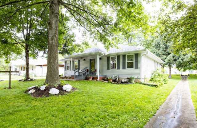COMING SOON!! Quaint 3 bedroom home! If you are looking for that country feel that is convenient to everything this is the spot for you! photos photos