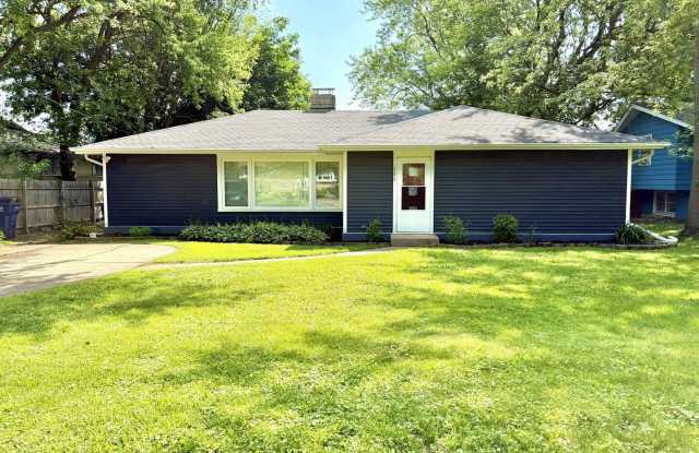 33517 N GREENTREE Road photos photos