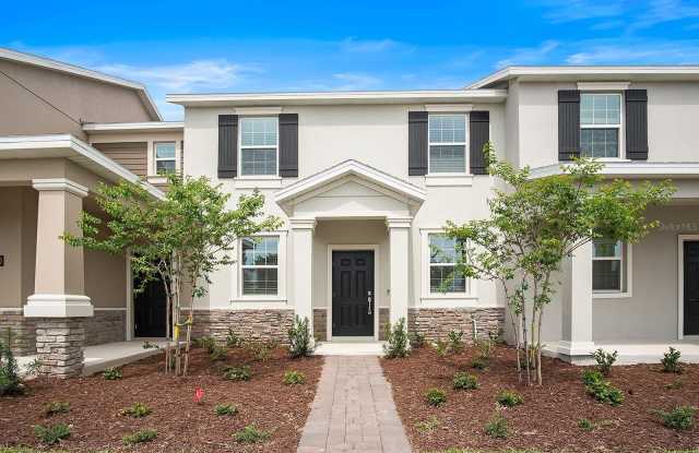 5643 QUIET PALM Loop photos photos