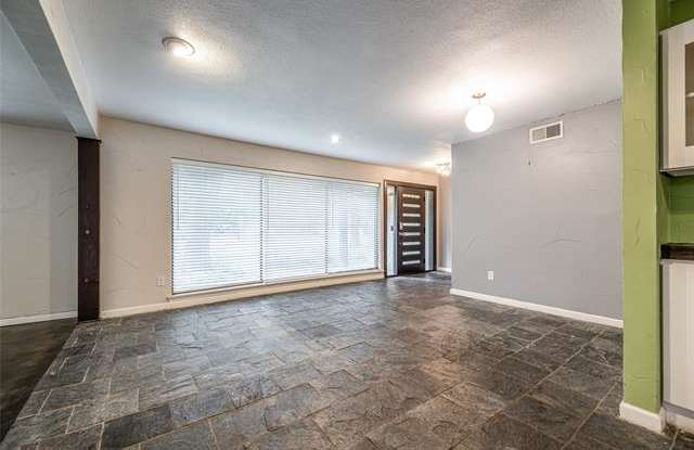 7111 Wild Valley Drive Gallery 2