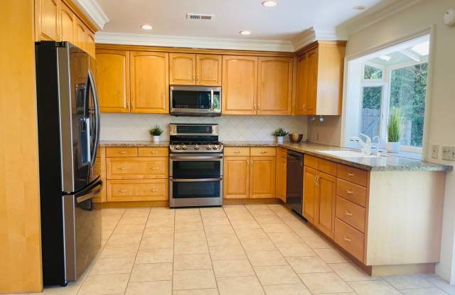 Beautiful 3 bed, single story, Thousand Oaks Home on a cul-de-sac photos photos