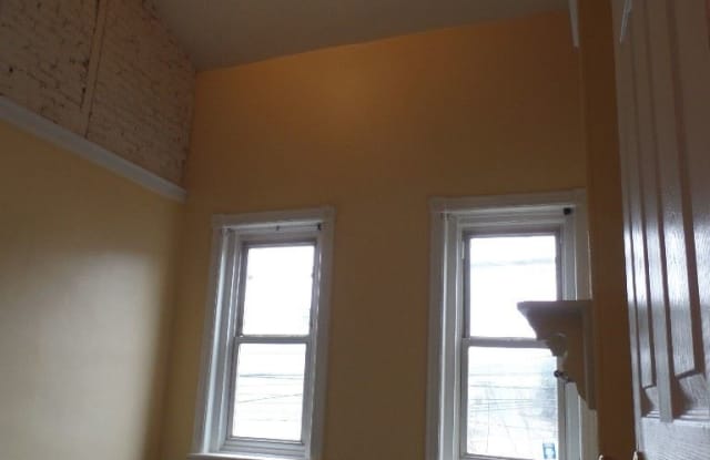 609 Genesee St Gallery 3