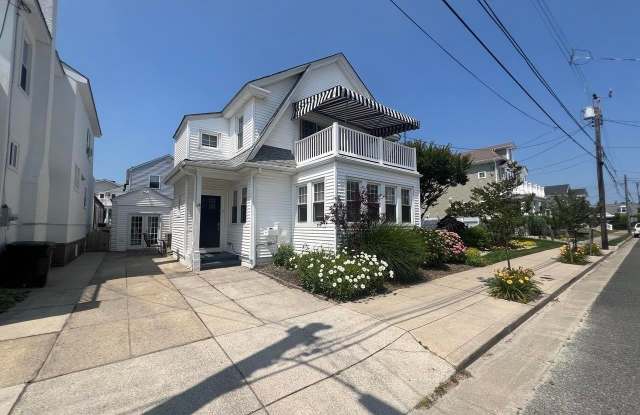 112 N Belmont Dr Gallery 2