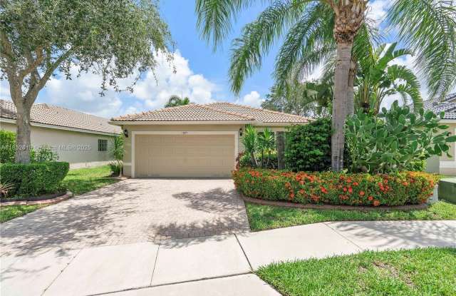 12077 SW 7th St photos photos