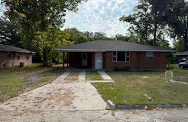300 Maple Street-NEW photos photos