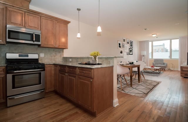 422 68TH ST - 422 68th St, Guttenberg, NJ 07093