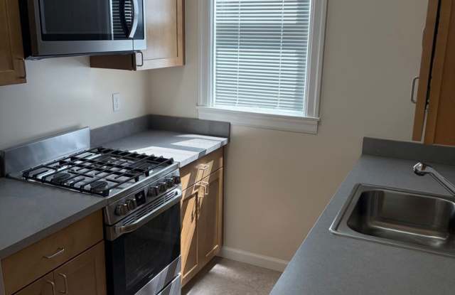 Newly Remodeled Top Floor Studio in the Heart of Cole Valley**Open House**Sat/Sun 12-1 PM** photos photos