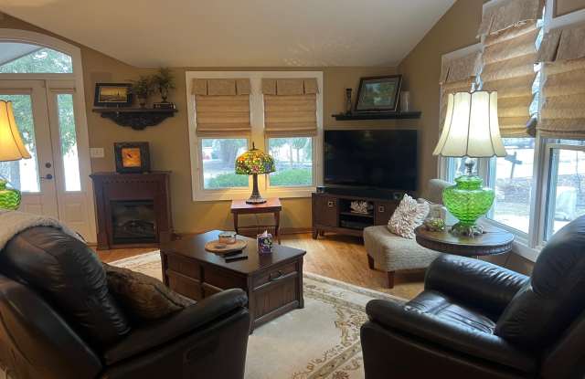 1823 West Shore Dr Gallery 3