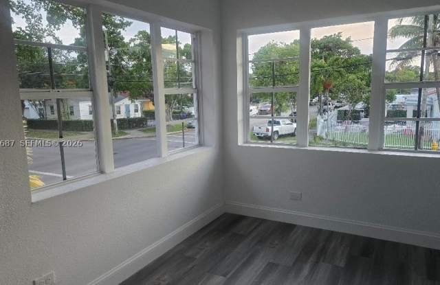 2395 NW 30th St Gallery 2