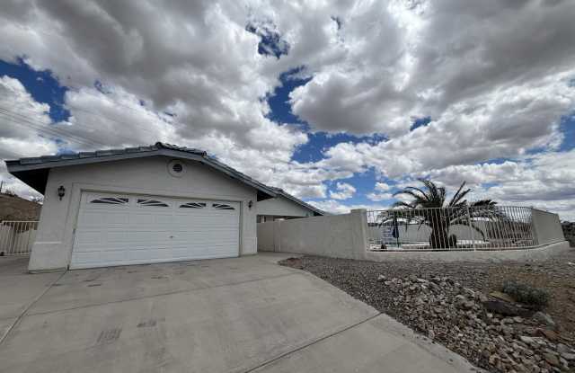 1210 Palmas Dr photos photos