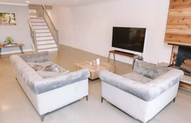 1828 Wildberry Drive Gallery 3