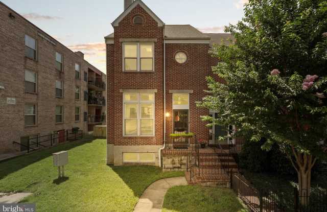 626 N PAYNE Street photos photos