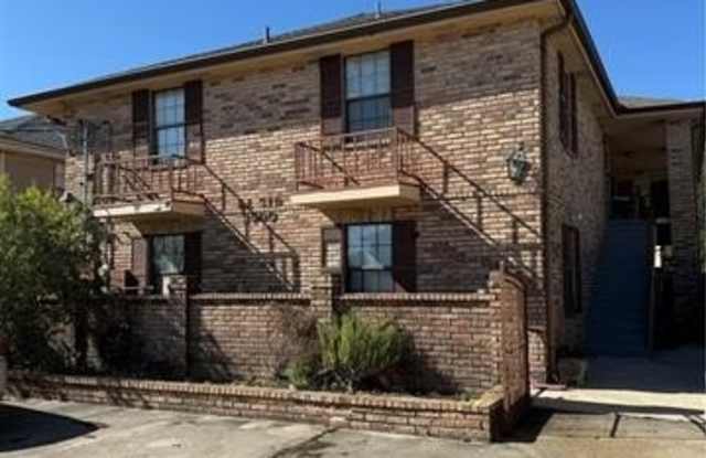 3900 DIVISION Street photos photos