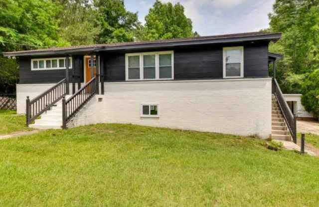 1904 Haggins St photos photos
