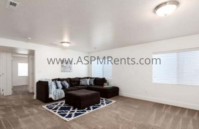 15207 S Charleville Cv Gallery 3