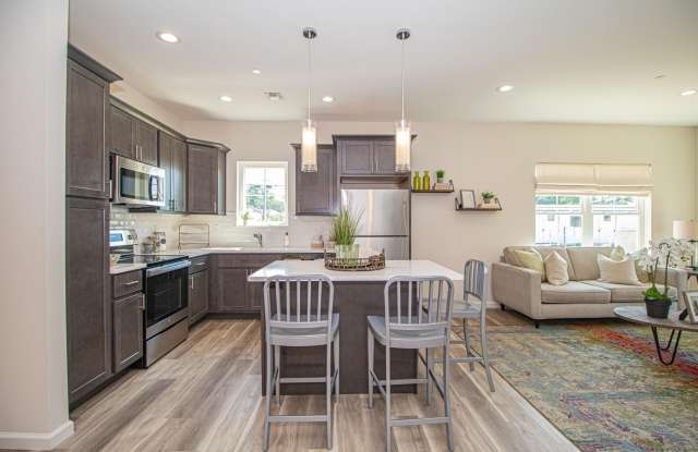 307 Ashley Court photos photos