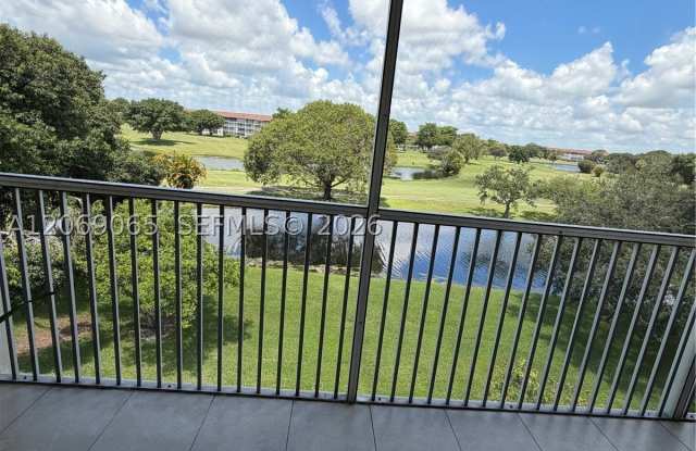 750 SW 133rd Ter Gallery 2
