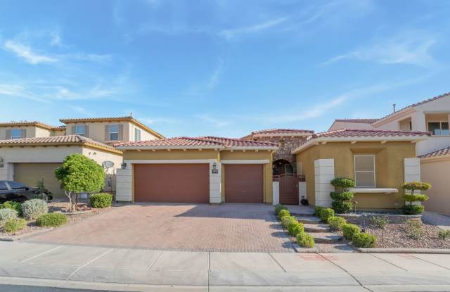 Single Story with a Covered Spa, Cover Patio and 3 bedroom, 3 bathrooms, 3 car garage photos photos