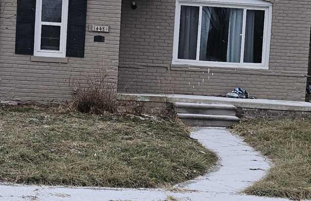 14481 Maddelein Street photos photos